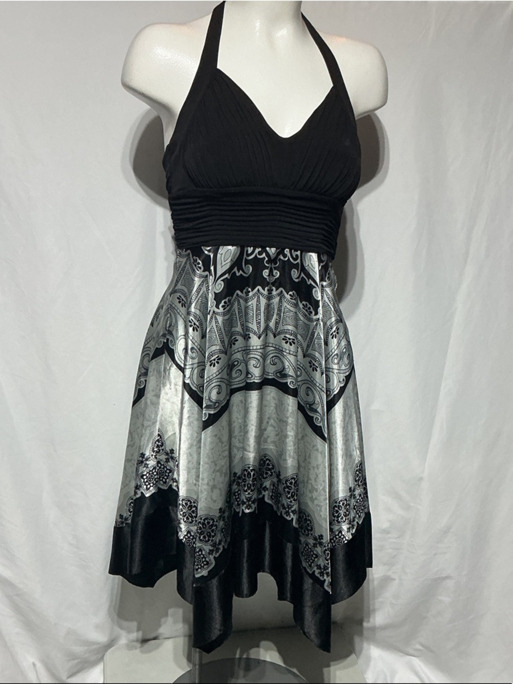 Signature by Sangria Black Halter Dress Patterned Silver Handkerchief Hem Sz 12